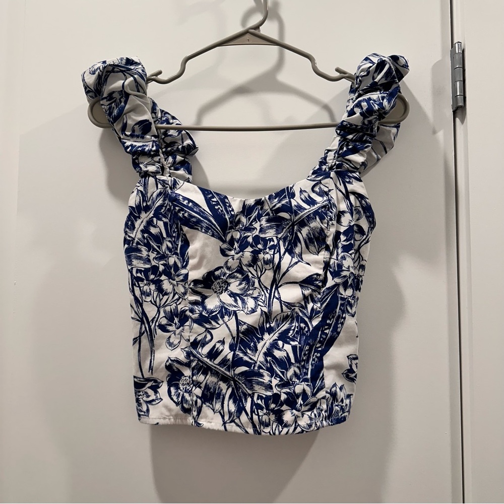 Abercrombie White and blue summer top